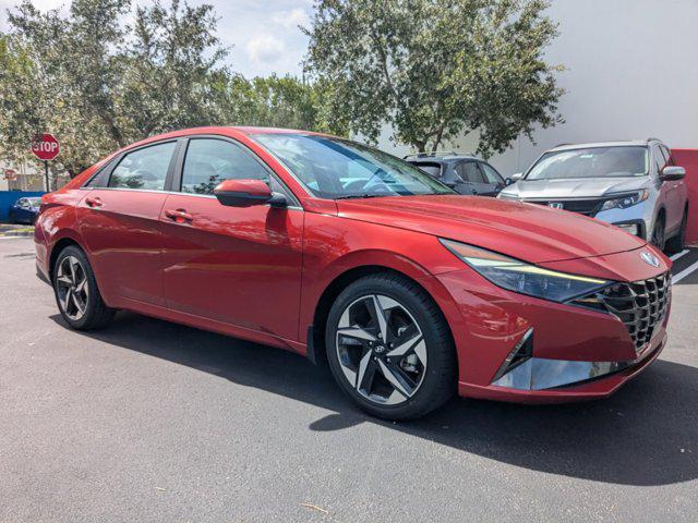 2025 Hyundai Elantra Limited photo 2
