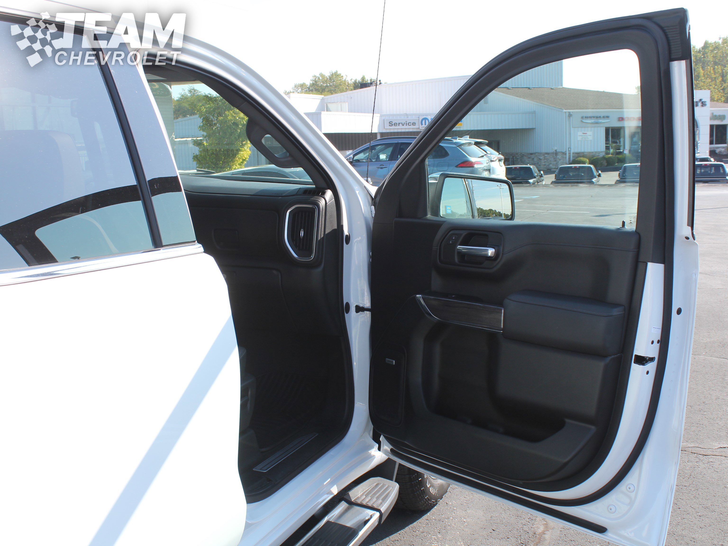 2022 Chevrolet Silverado LTZ photo 27
