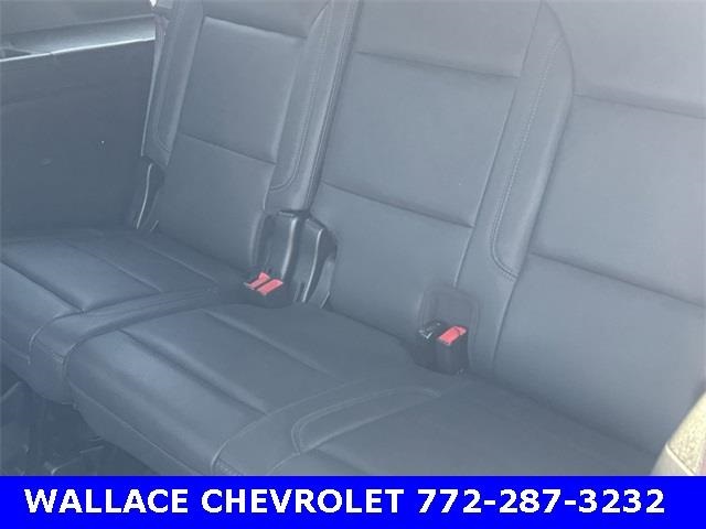 2023 Chevrolet Suburban Z71 photo 16