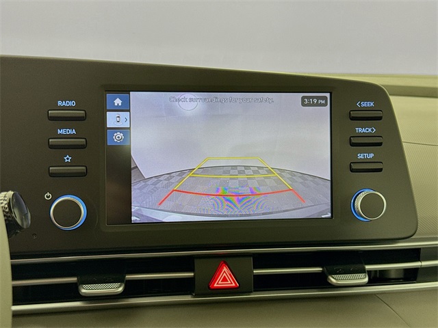 2025 Hyundai Elantra SEL Sport photo 17