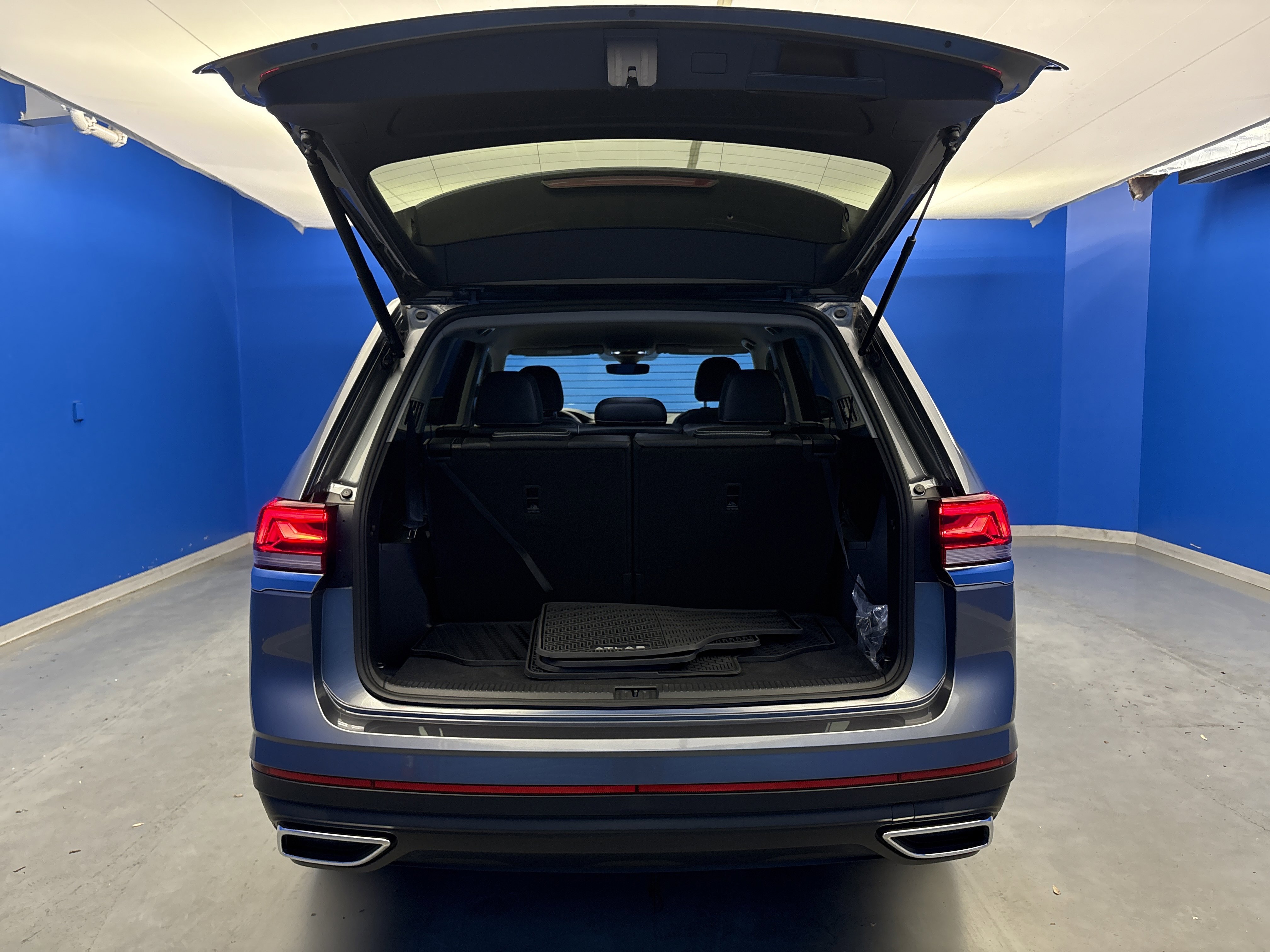 2024 Volkswagen Atlas SE photo 11