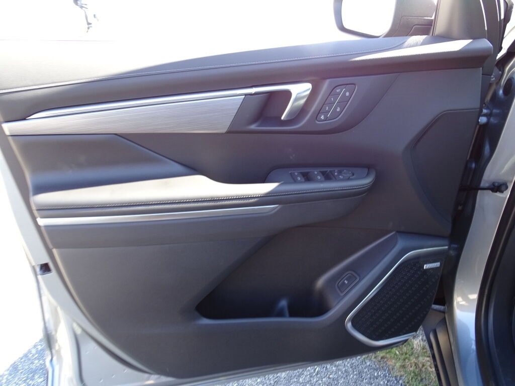 2025 Buick Enclave Preferred photo 24