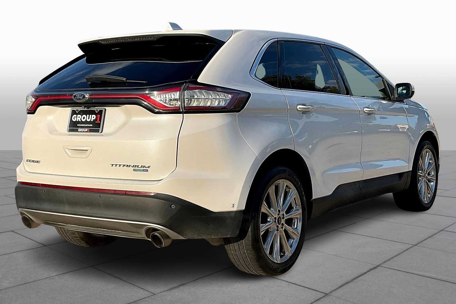 2017 Ford Edge Titanium photo 11
