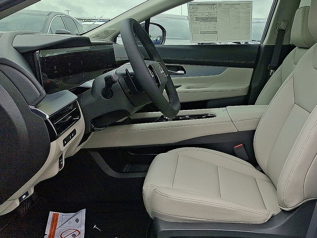 2025 Nissan Murano SL photo 7