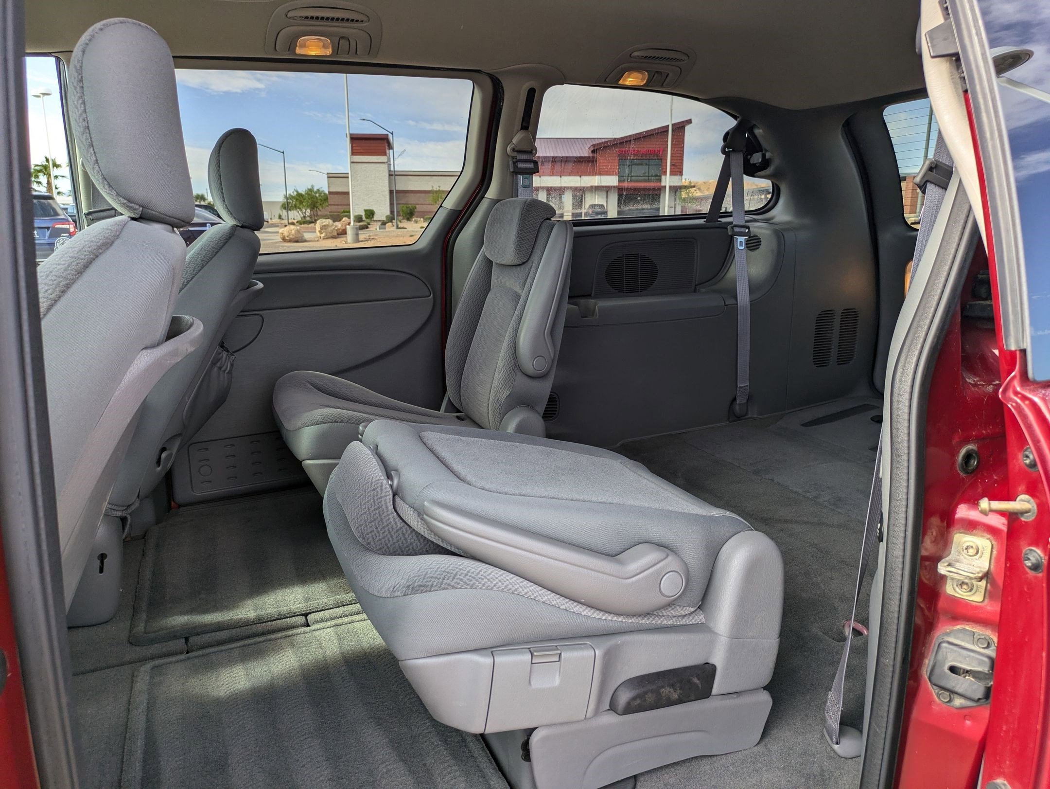 2006 Chrysler Town & Country Touring photo 19