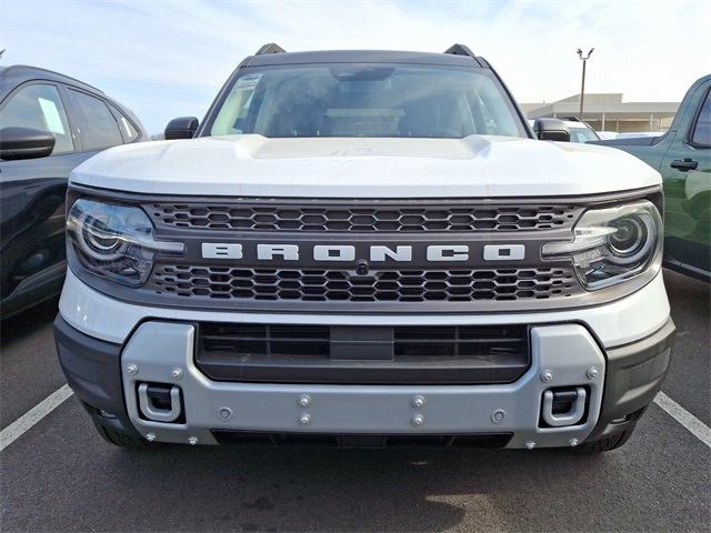 2025 Ford Bronco Sport Badlands photo 2