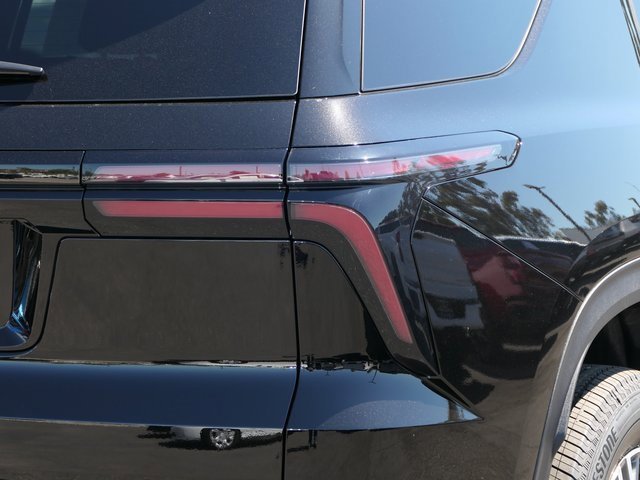 2026 Chevrolet Traverse photo 3