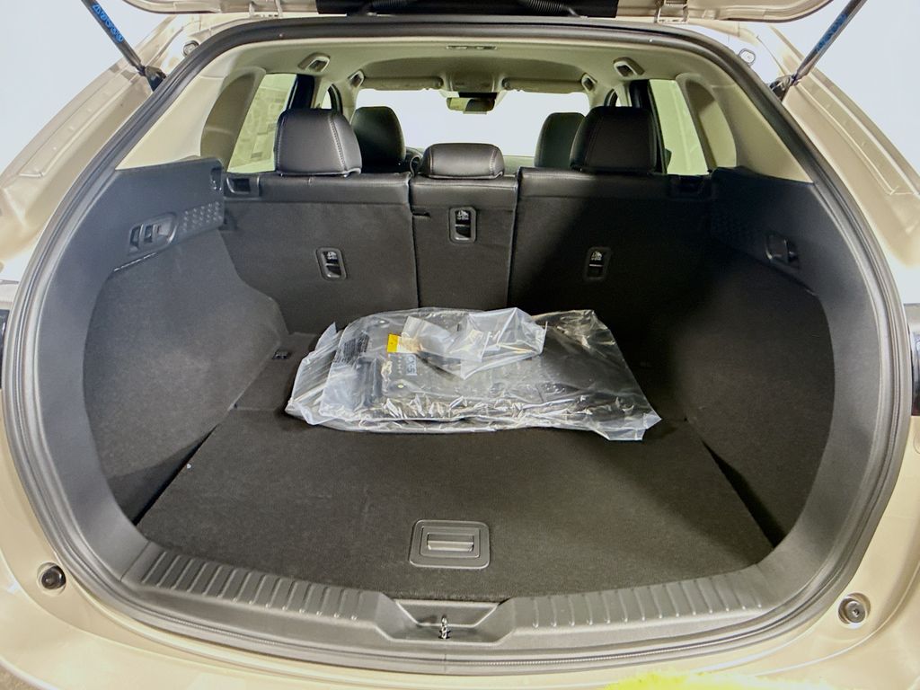 2025 Mazda CX-5 2.5 Select photo 22