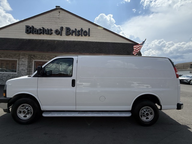 2023 Gmc Savana 2500 Cargo photo 4