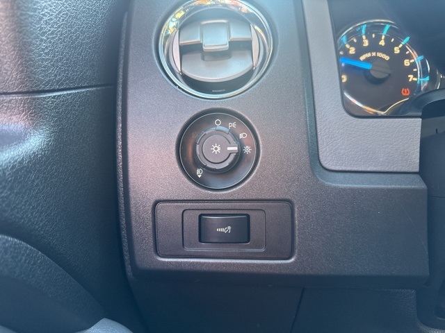 2014 Ford F-150 XLT photo 12