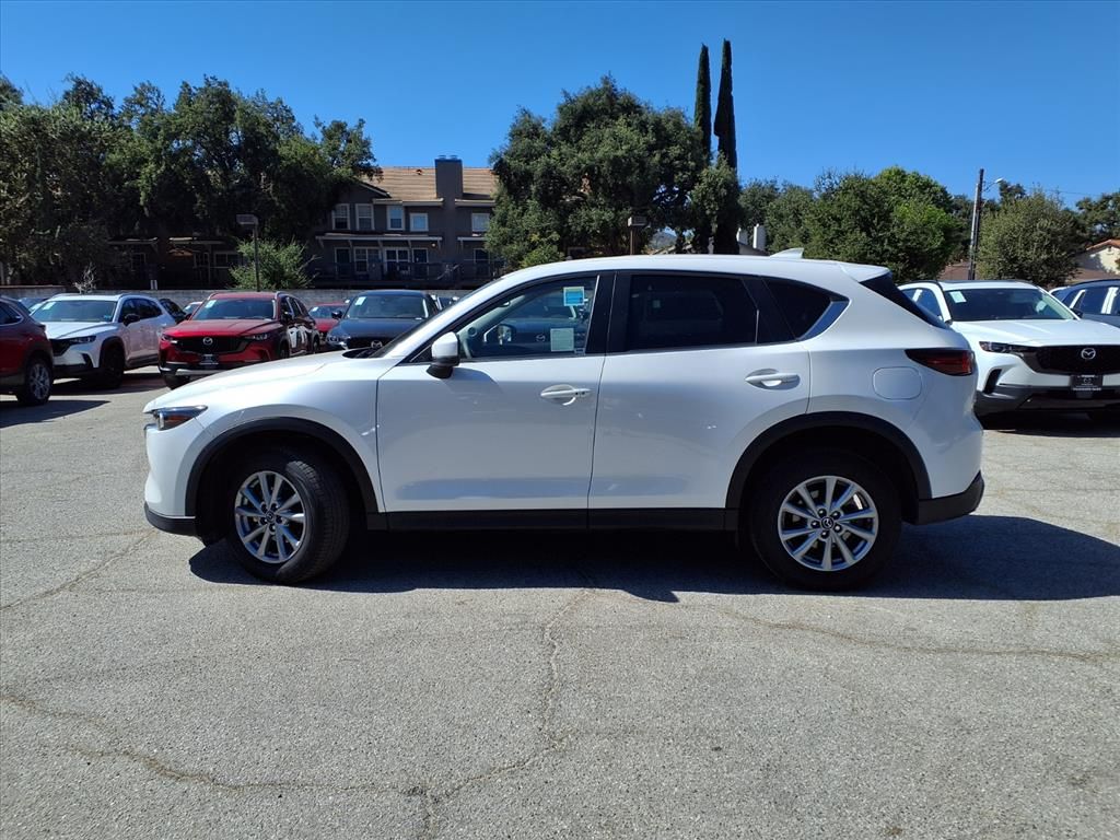 2023 Mazda CX-5 2.5 S Preferred photo 3