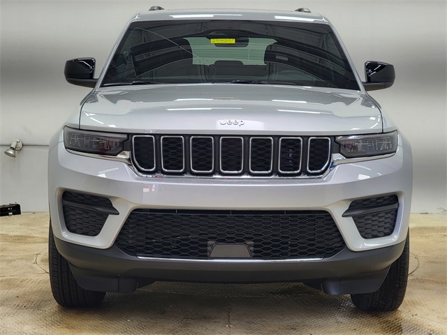 2025 Jeep Grand Cherokee Laredo X photo 9