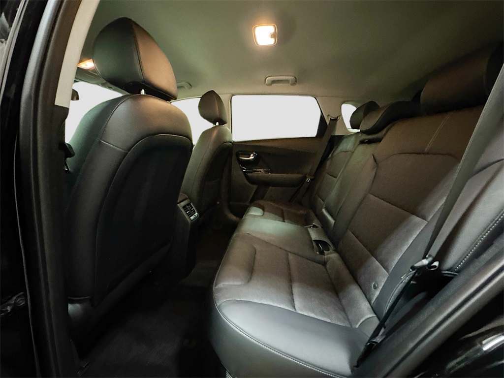 2017 Kia Niro EX photo 13
