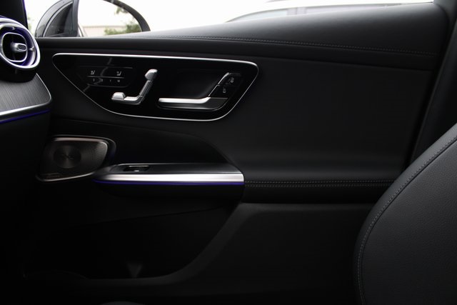 2025 Mercedes Benz GLC 300 4MATIC photo 28