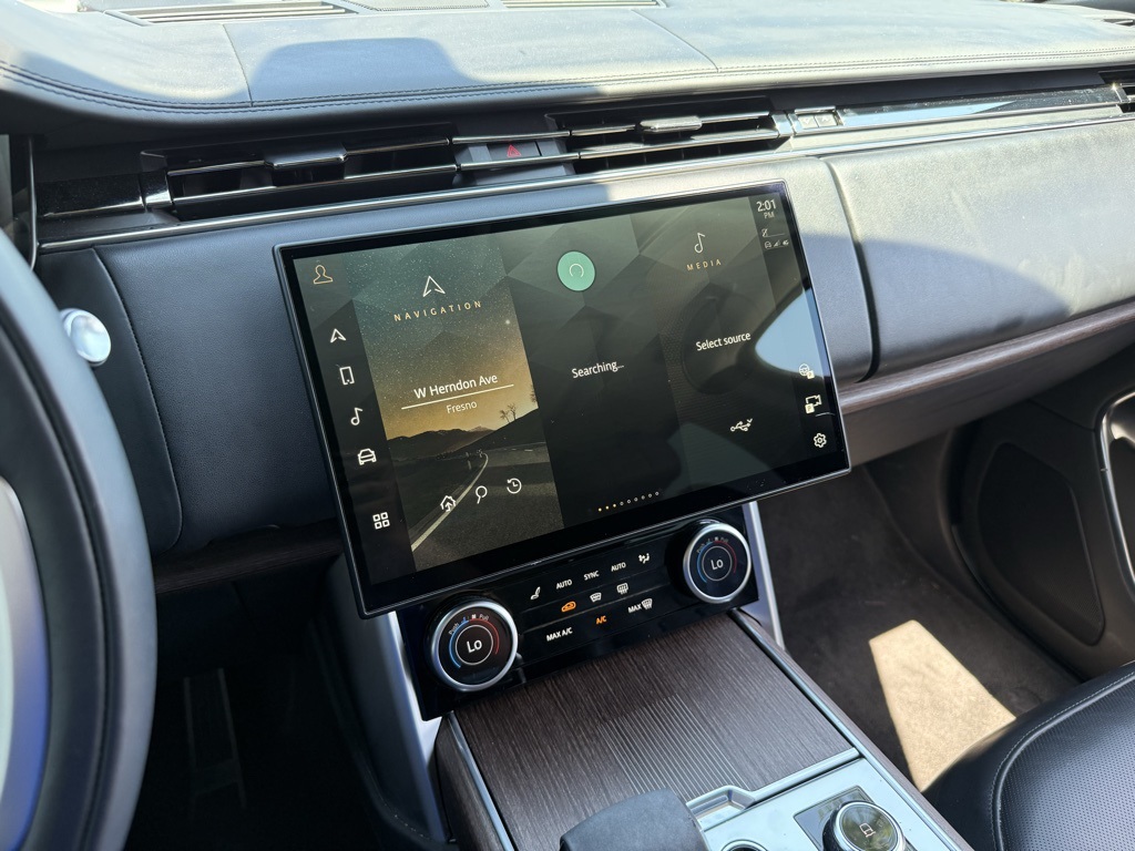 2023 Land Rover Range Rover Autobiography photo 13