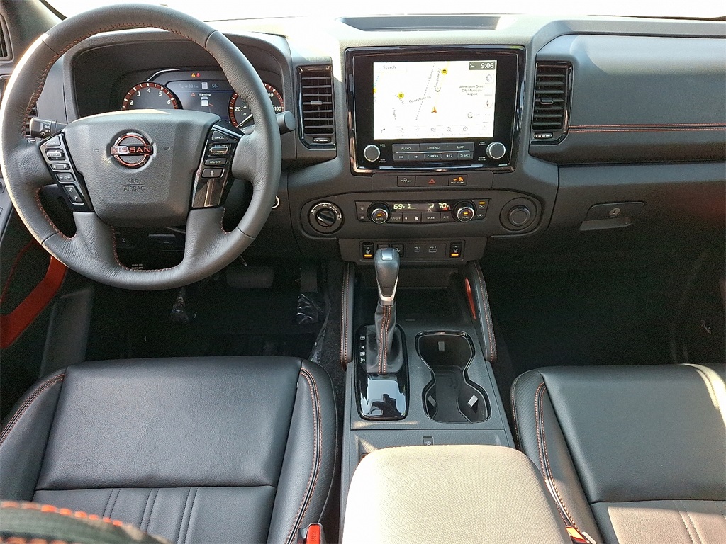 2024 Nissan Frontier PRO-4X photo 15