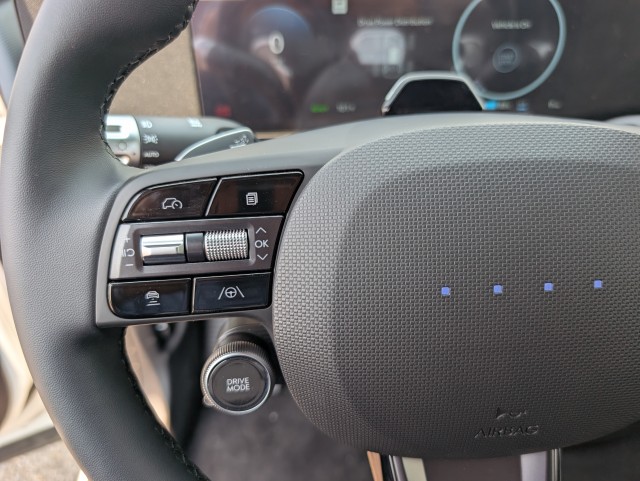 New 2025 ATLAS WHITE/BLACK Hyundai XRT image 14