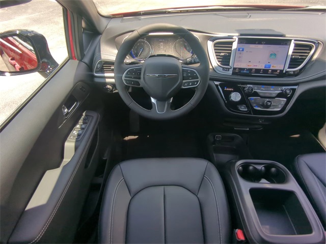 2026 Chrysler Pacifica photo 16