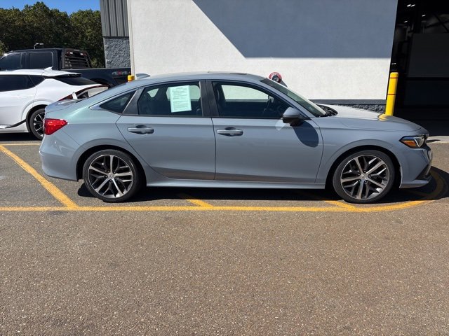 2022 Honda Civic Touring photo 4