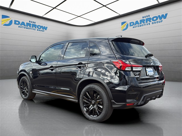 2025 Mitsubishi Outlander Sport LE photo 2
