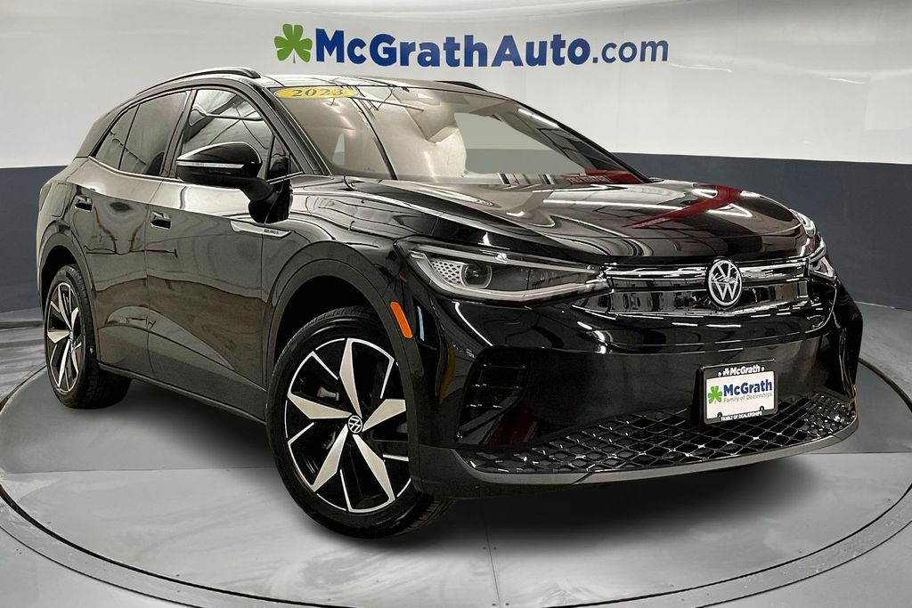 Used 2023 Volkswagen ID.4 PRO S with VIN 1V2GNPE86PC003046 for sale in Iowa City, IA