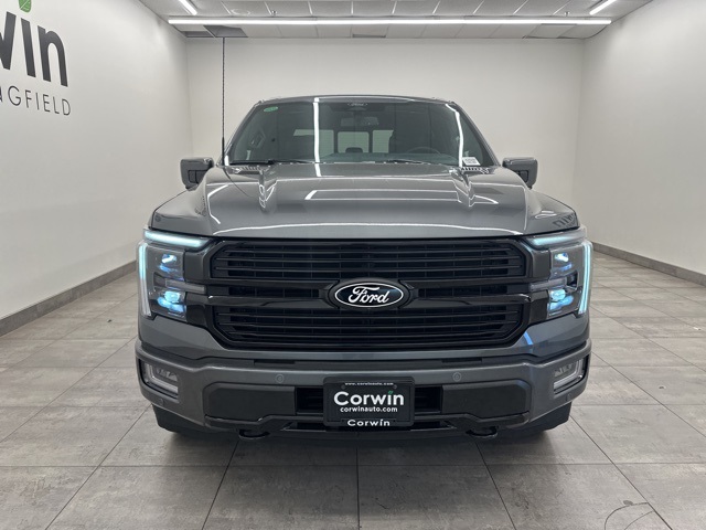 2025 Ford F-150 Platinum photo 2