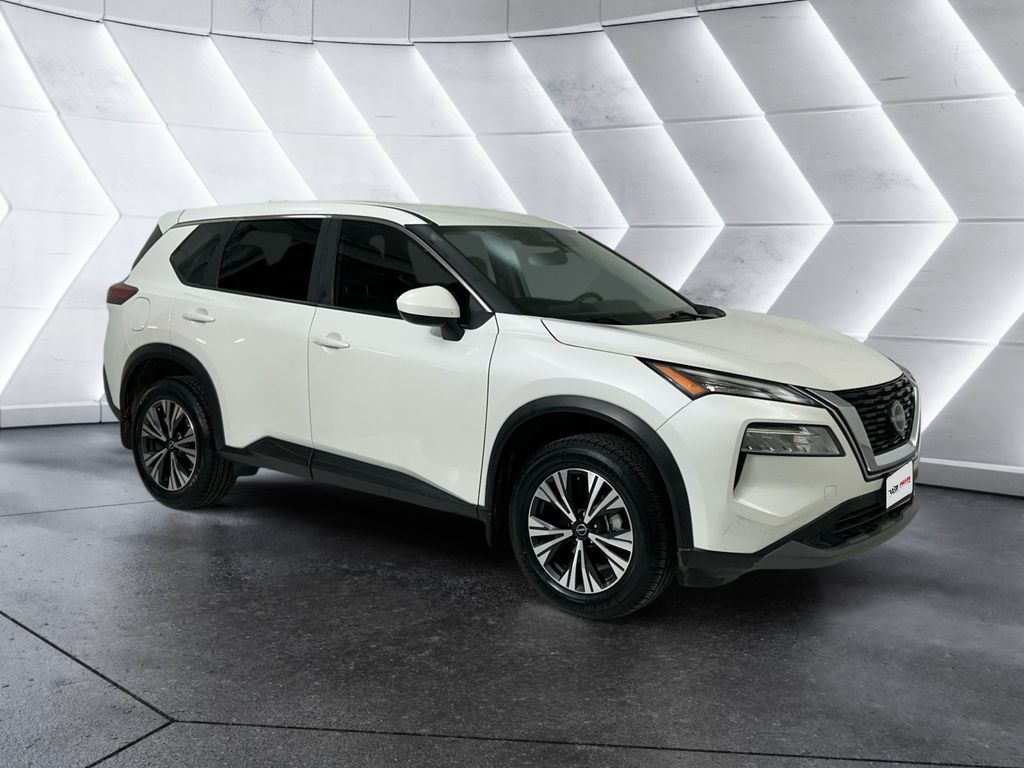 2023 Nissan Rogue SV's photo