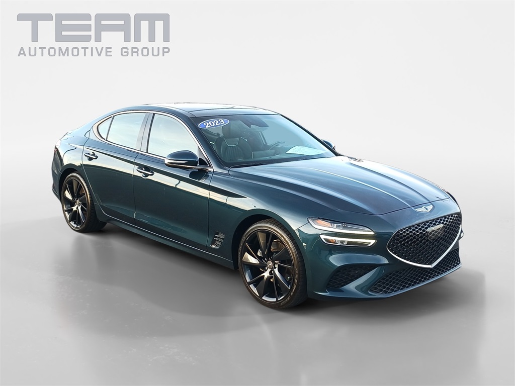 2023 GENESIS G70 Standard's photo