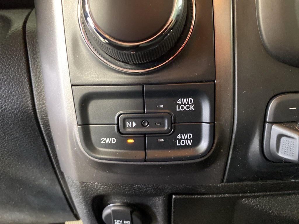 2021 Ram 1500 Classic Warlock photo 14