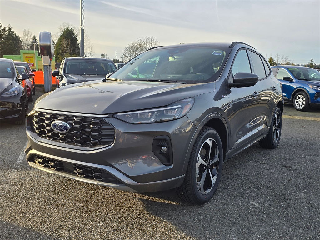 2025 Ford Escape ST-Line Elite photo 3