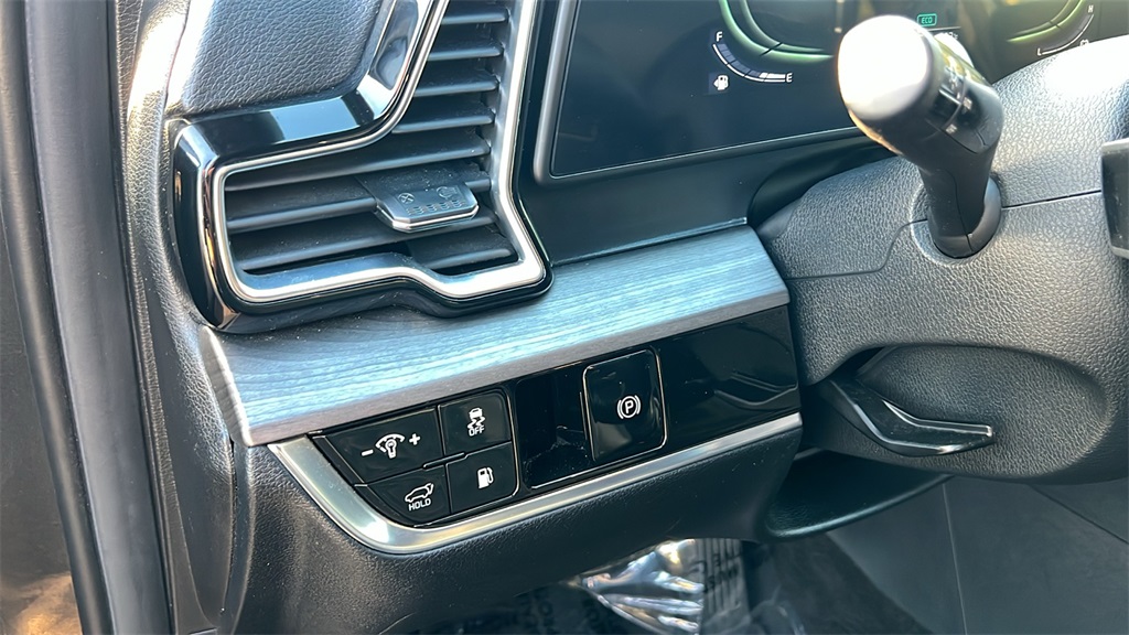 2023 Kia Sportage Plug-In Hybrid X-Line photo 12