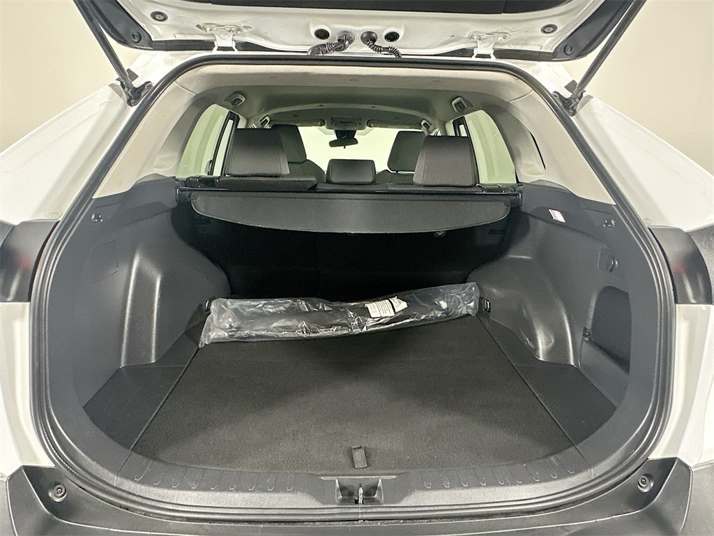 2024 Toyota RAV4 XLE photo 10
