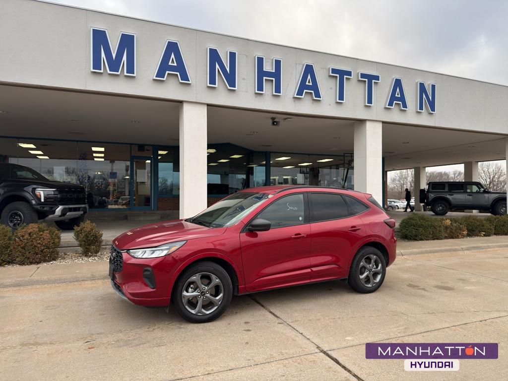 2024 Ford Escape ST-Line's photo