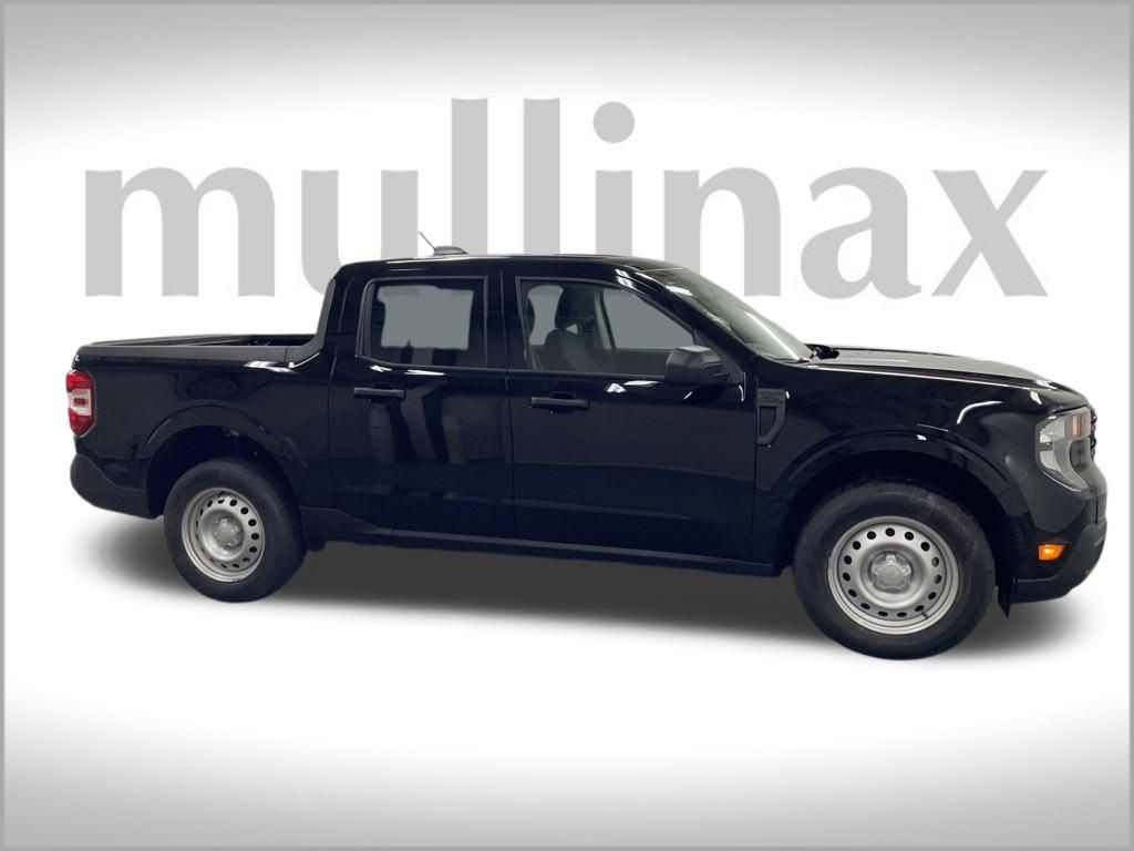 2025 Ford Maverick XL photo 2