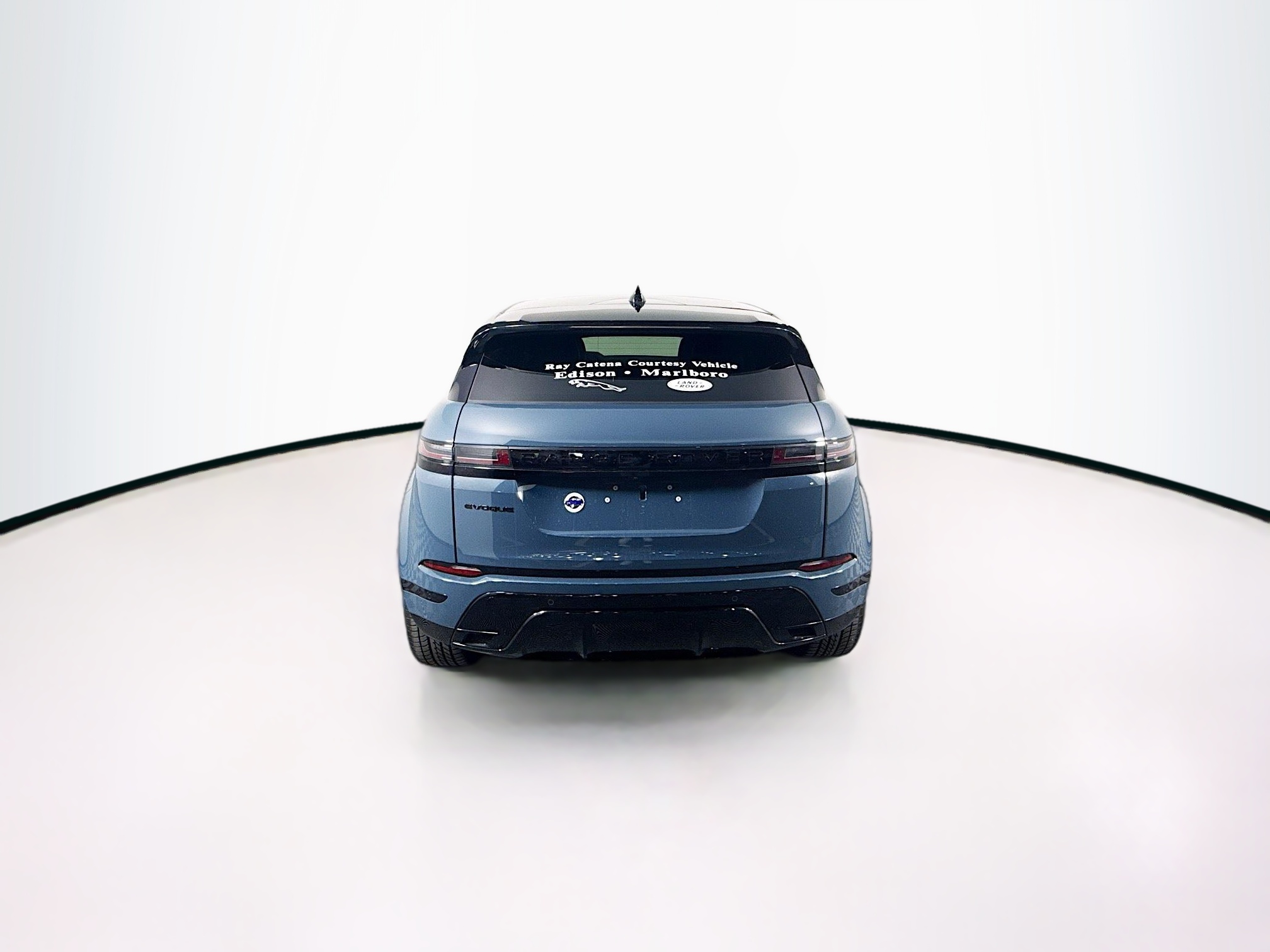 2026 Land Rover Range Rover Evoque Dynamic SE photo 3