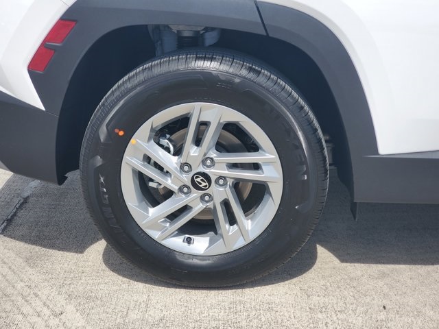 2026 Hyundai Tucson SE photo 4