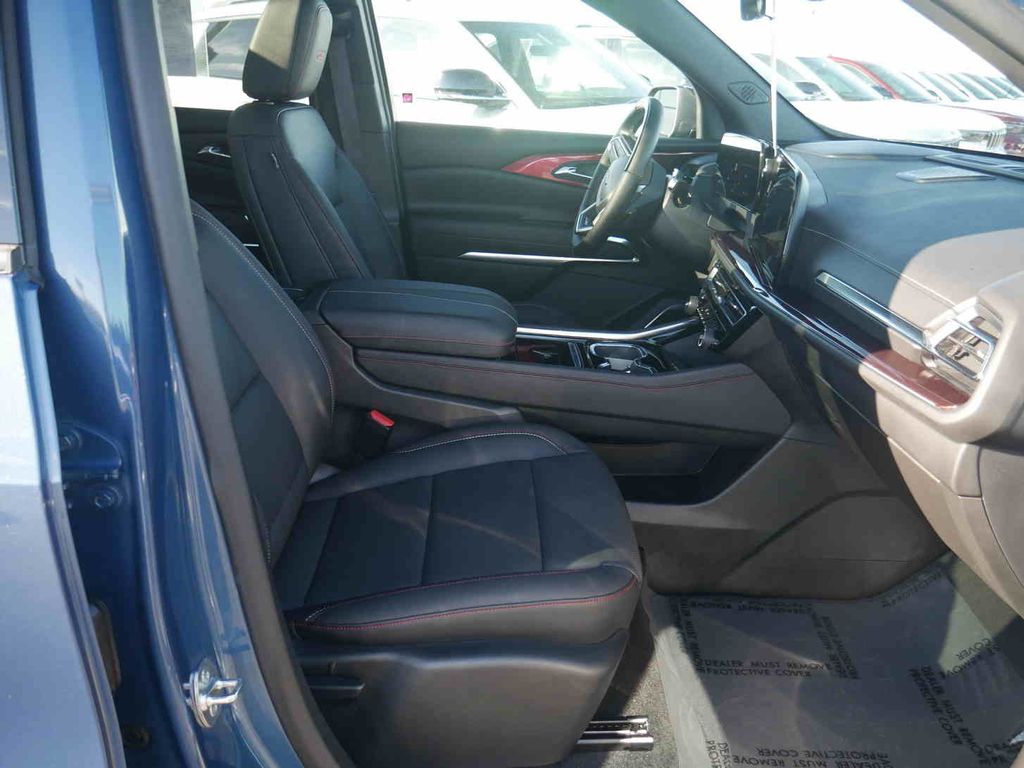2024 Chevrolet Traverse Z71 photo 26