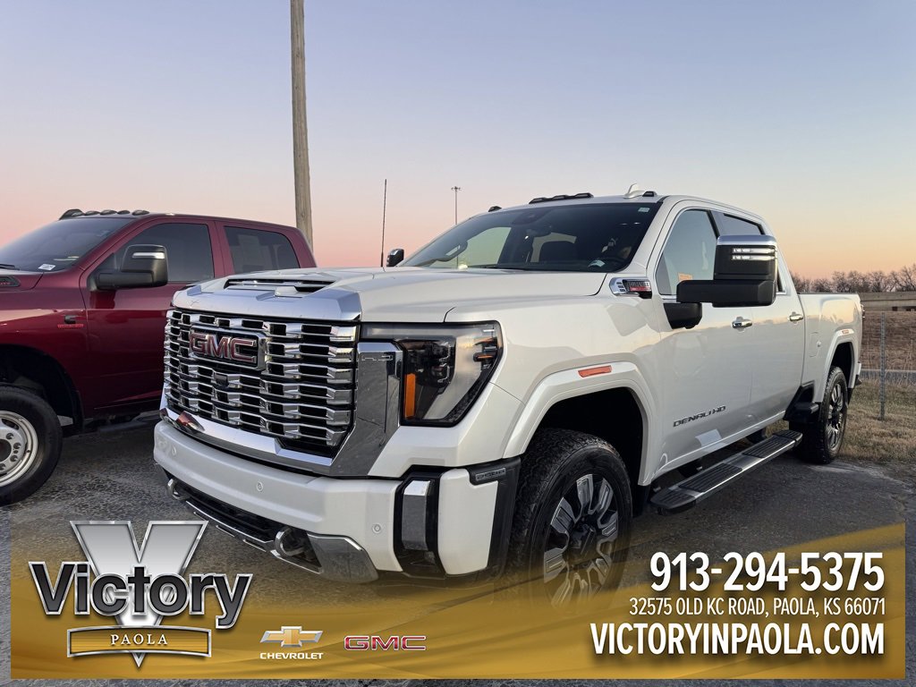 2024 GMC Sierra 2500HD Denali's photo