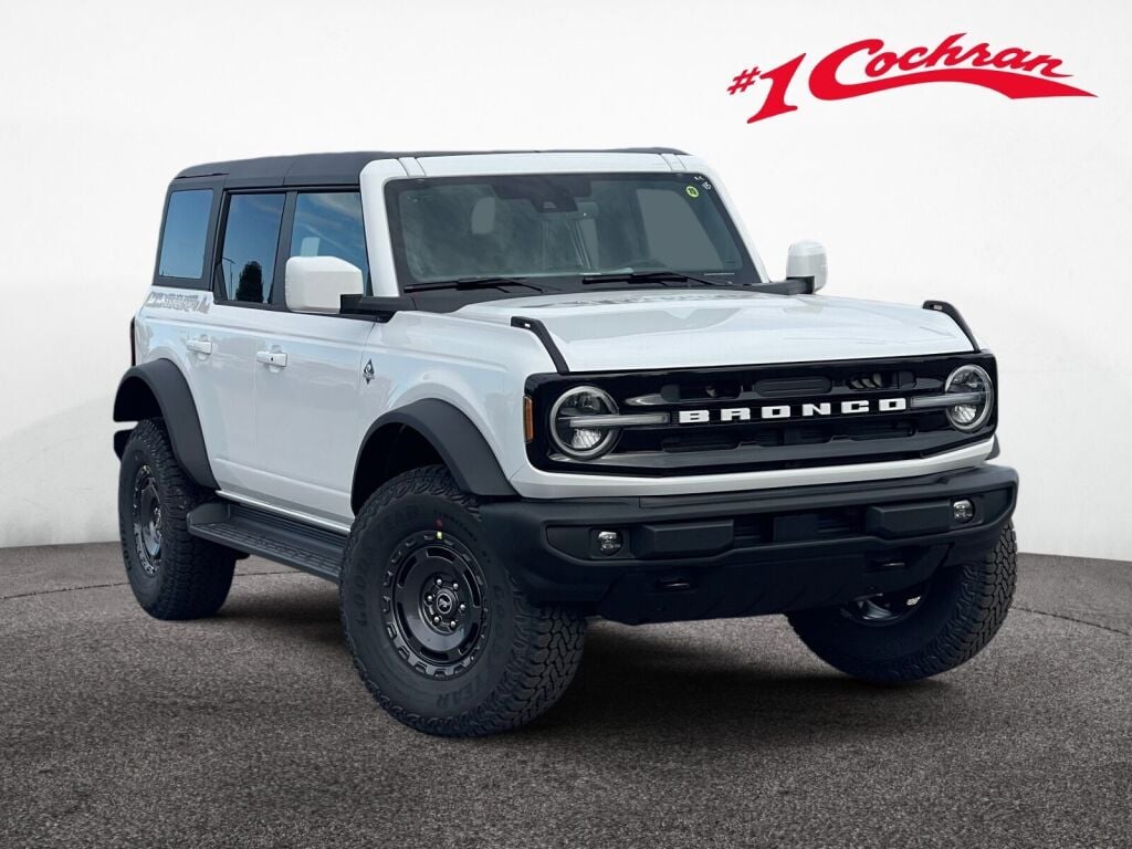 2025 Ford Bronco 4-Door Outer Banks's photo