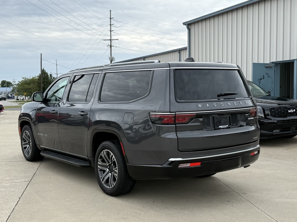 2024 Jeep Wagoneer L Series II photo 5