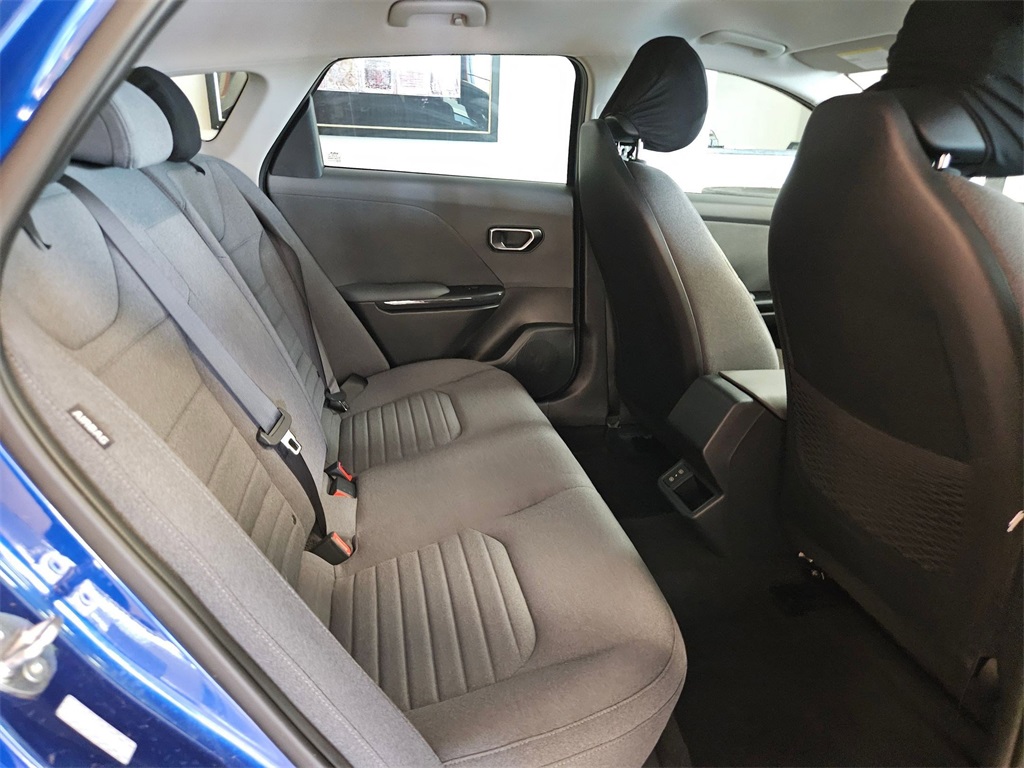 2025 Kia K4 EX photo 24