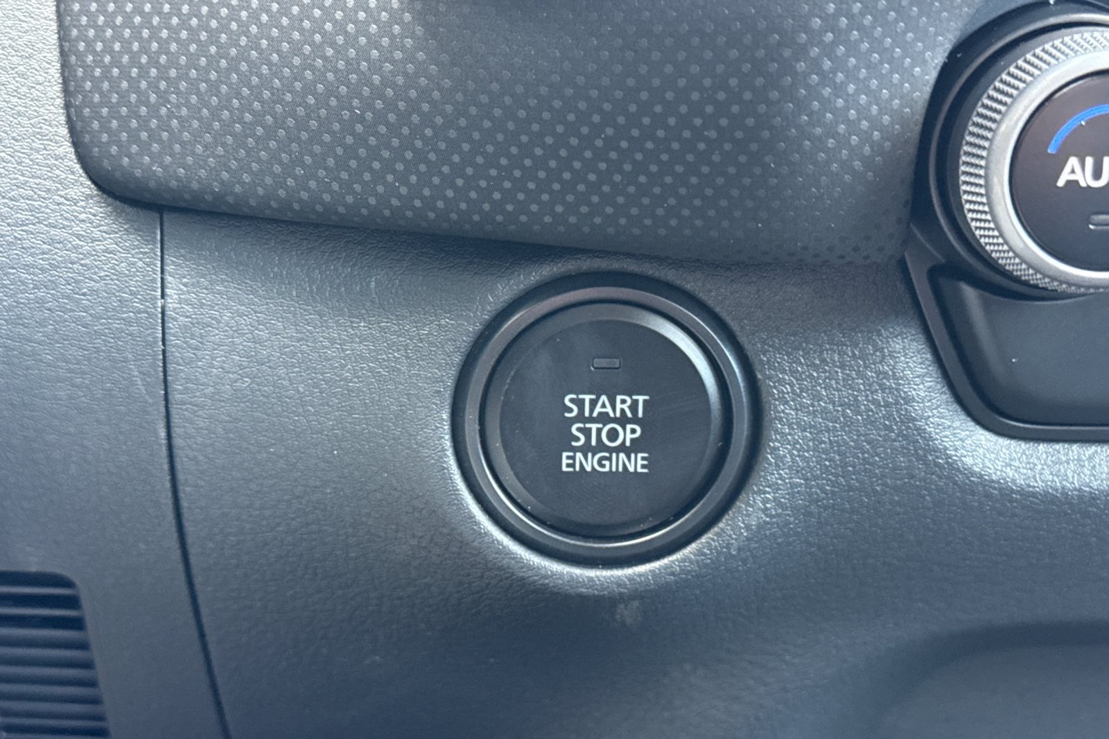 2025 Mazda CX-50 2.5 Select photo 22