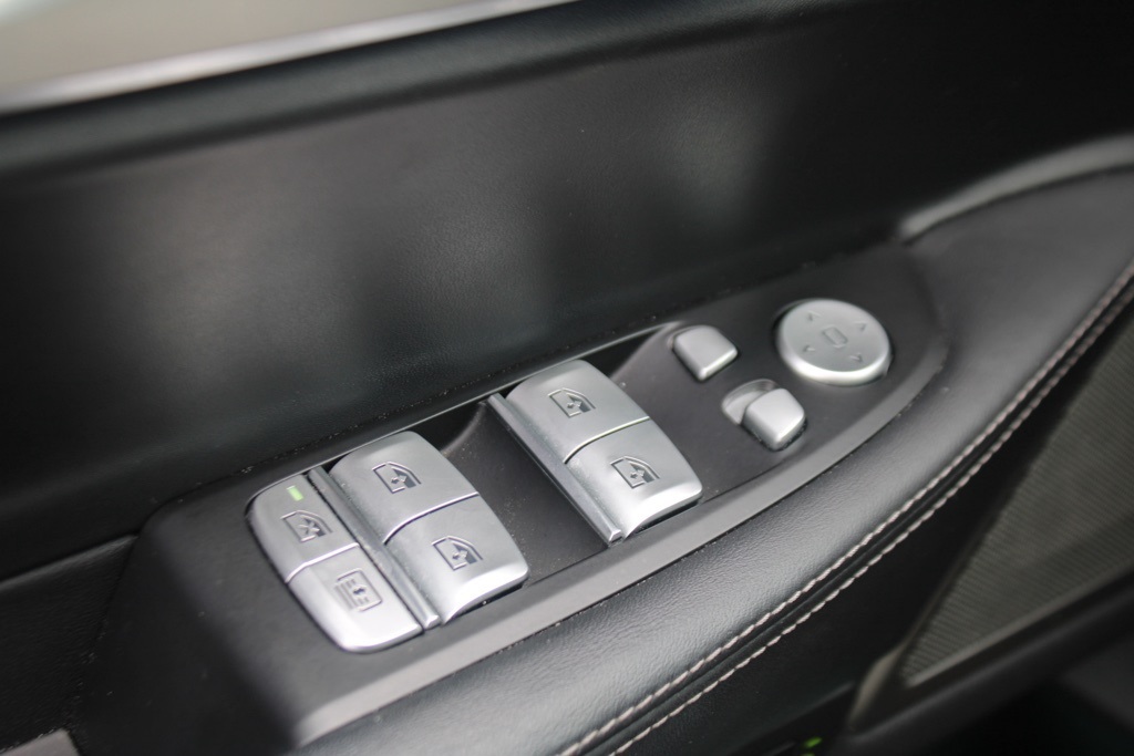 2020 Bmw 750i xDrive Sedan photo 13