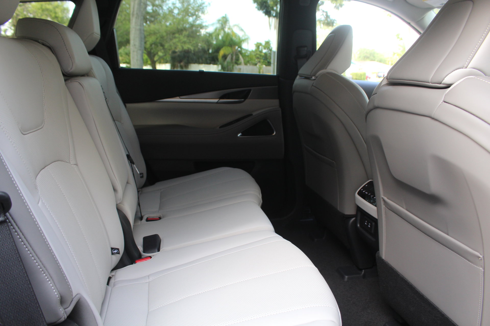 2026 Infiniti QX60 Luxe photo 20