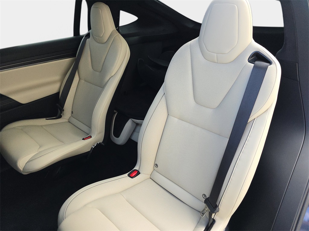 2023 Tesla Model X Plaid photo 14
