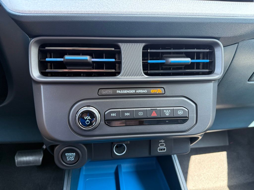2025 Ford Maverick XLT photo 24
