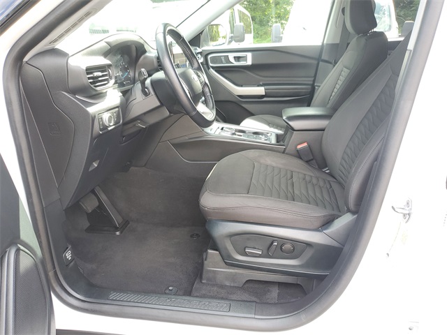 2021 Ford Explorer XLT photo 4