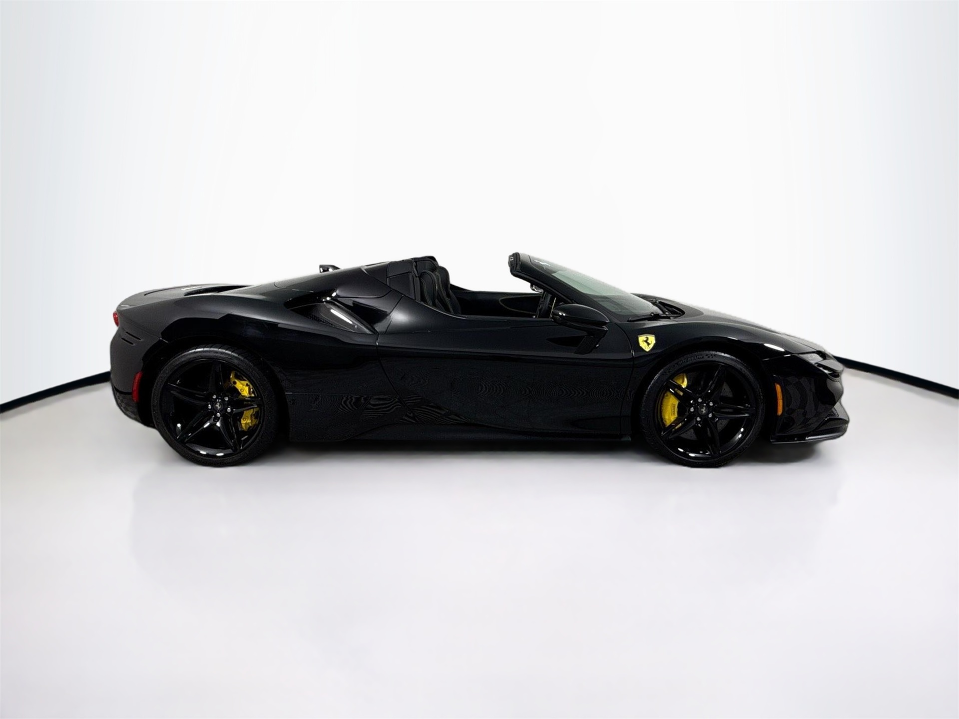 2024 Ferrari SF90 Spider Base photo 8