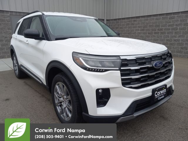 2025 Ford Explorer Active's photo