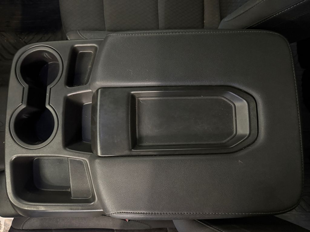 2023 Chevrolet Silverado 1500 RST photo 21